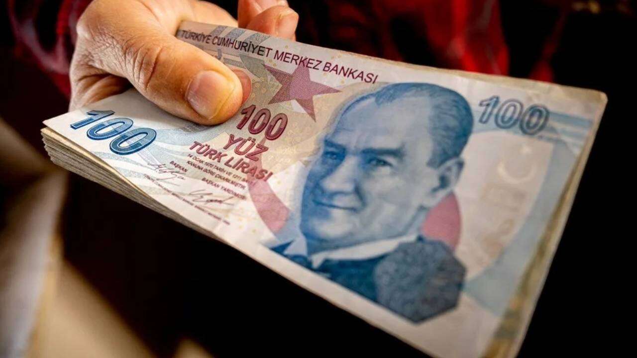 Emeklilerin hesabına koşulsuz 25 bin TL yatacak: Resmen duyurdular 5